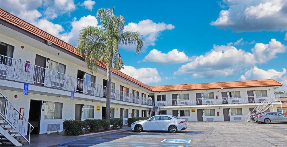 Hawthorne Plaza Inn Near LAX Main image
